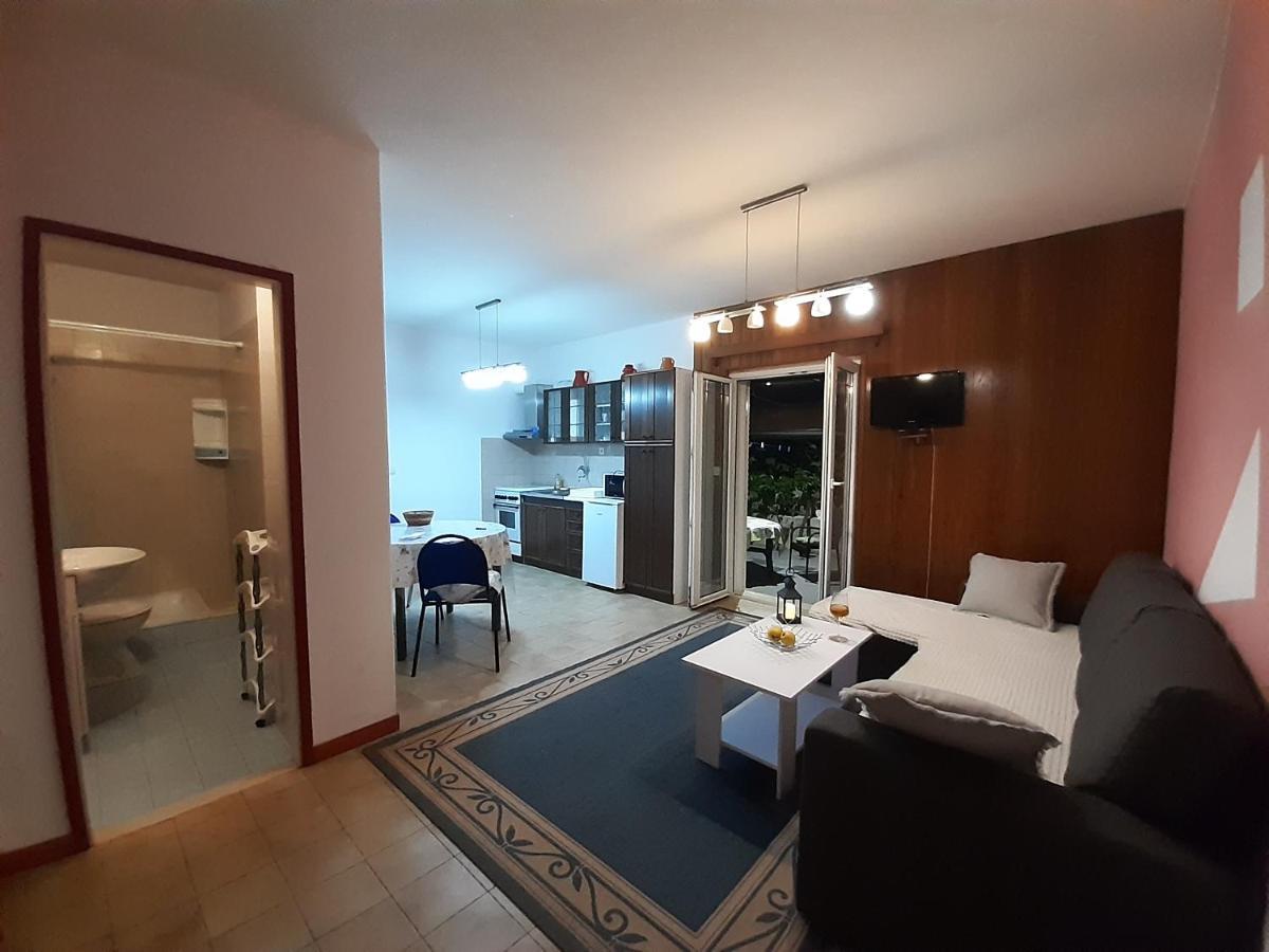 Apartments Cebalo - Ekonomija Корчула Экстерьер фото